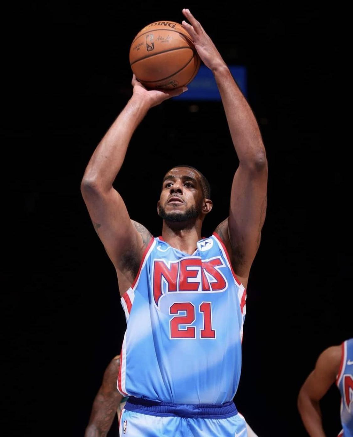 今晚夏洛特黄蜂复出首秀——中超节点到来；气氛紧张；训练强度明显提升(今晚开放麦第二季苏醒是哪一期)