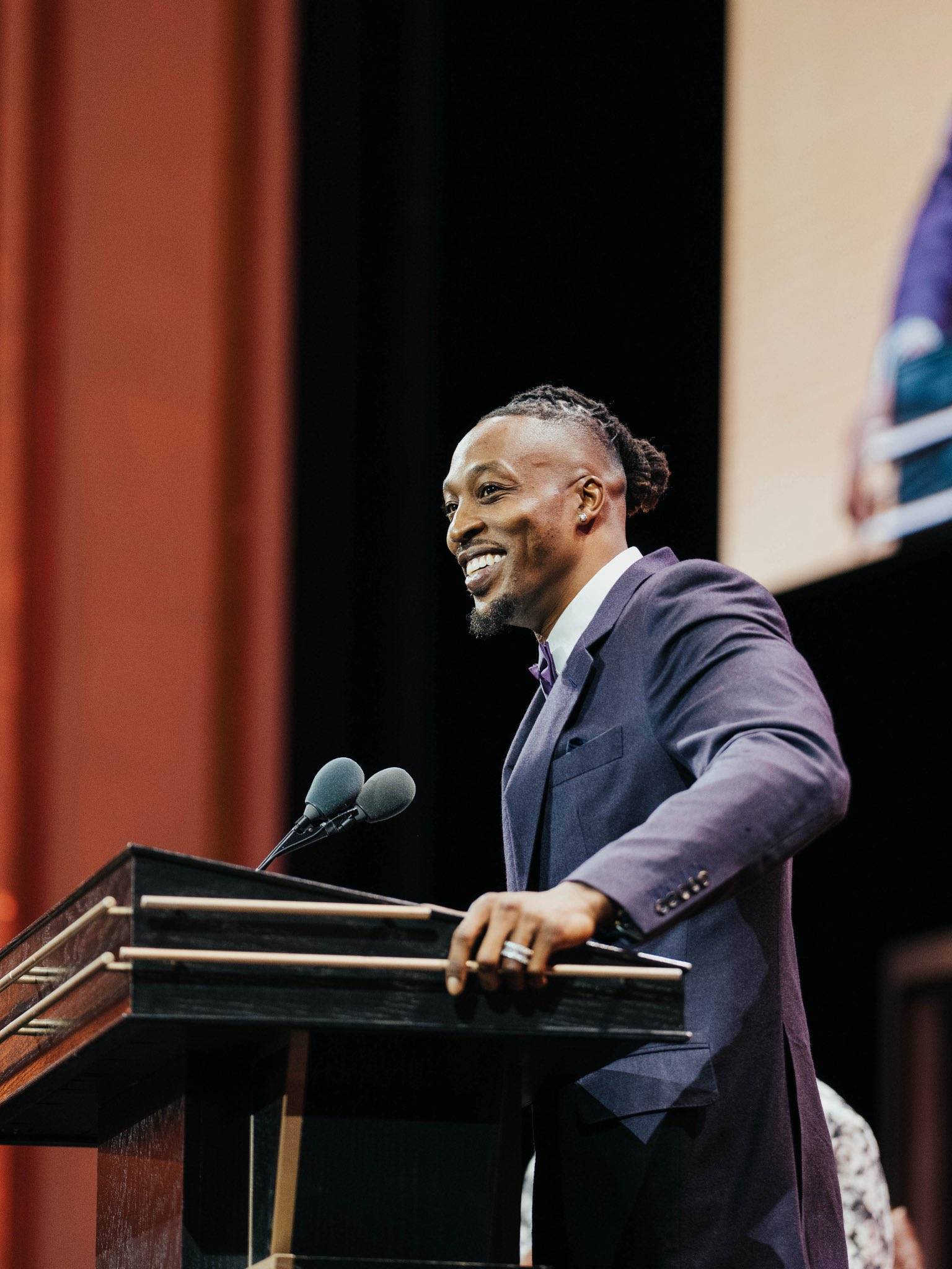 凯发国际官网 -关于纽约尼克斯训练开放日，加时末段单刀错失引欢呼，NBA总决赛在即，资深球员宣示担当的信息