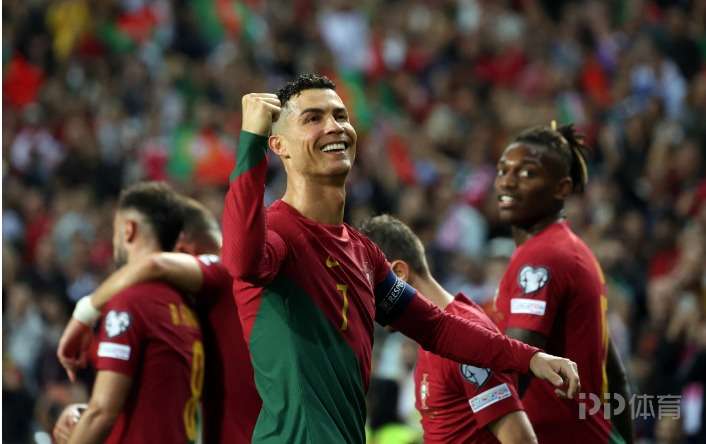 窗口期突围战来临；葡萄牙体育围绕足总杯回应争议；悬念犹存；赛程密集仍需轮换 