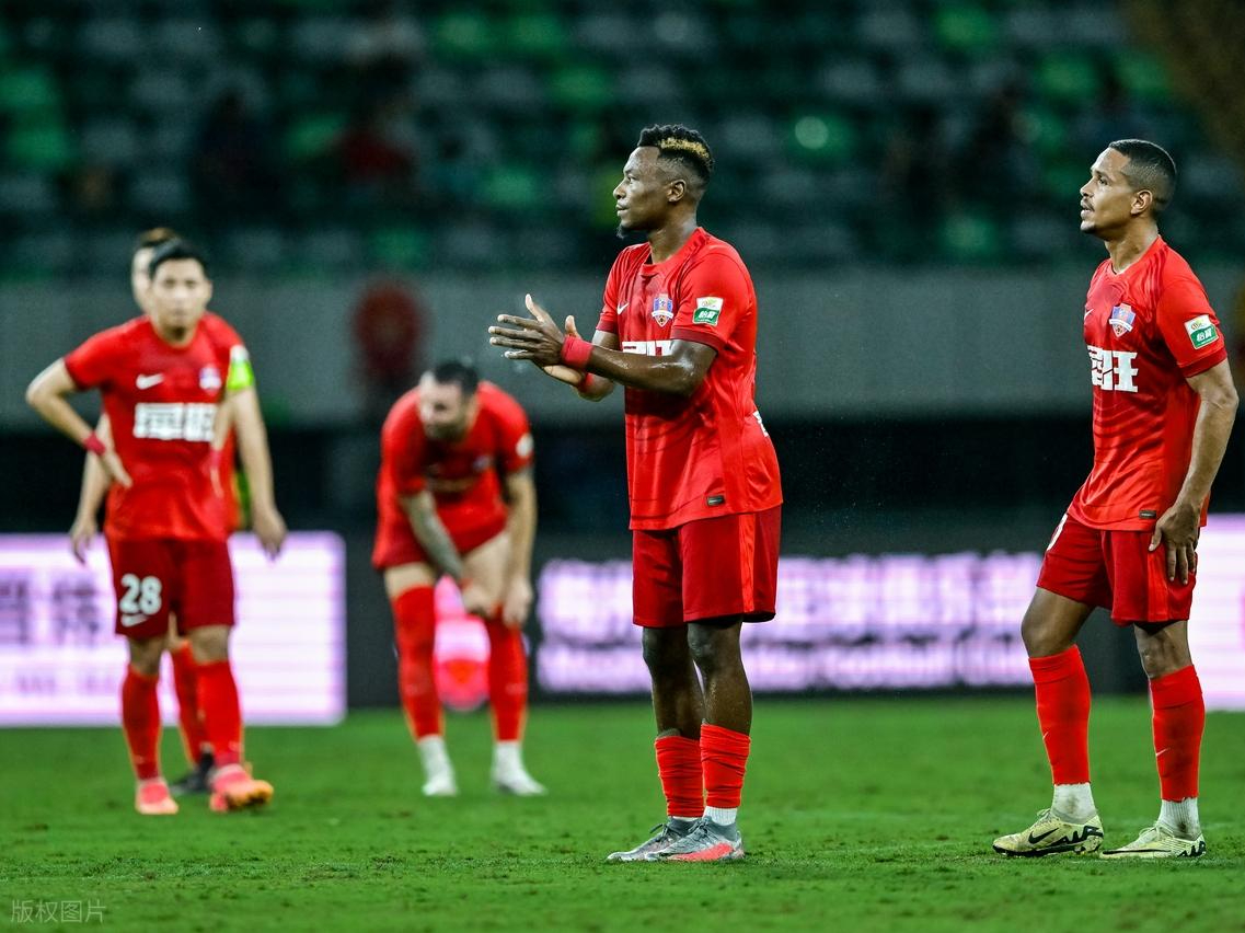 血染征袍透甲红当阳谁敢与争锋 血染征袍透甲红当阳谁敢与争锋