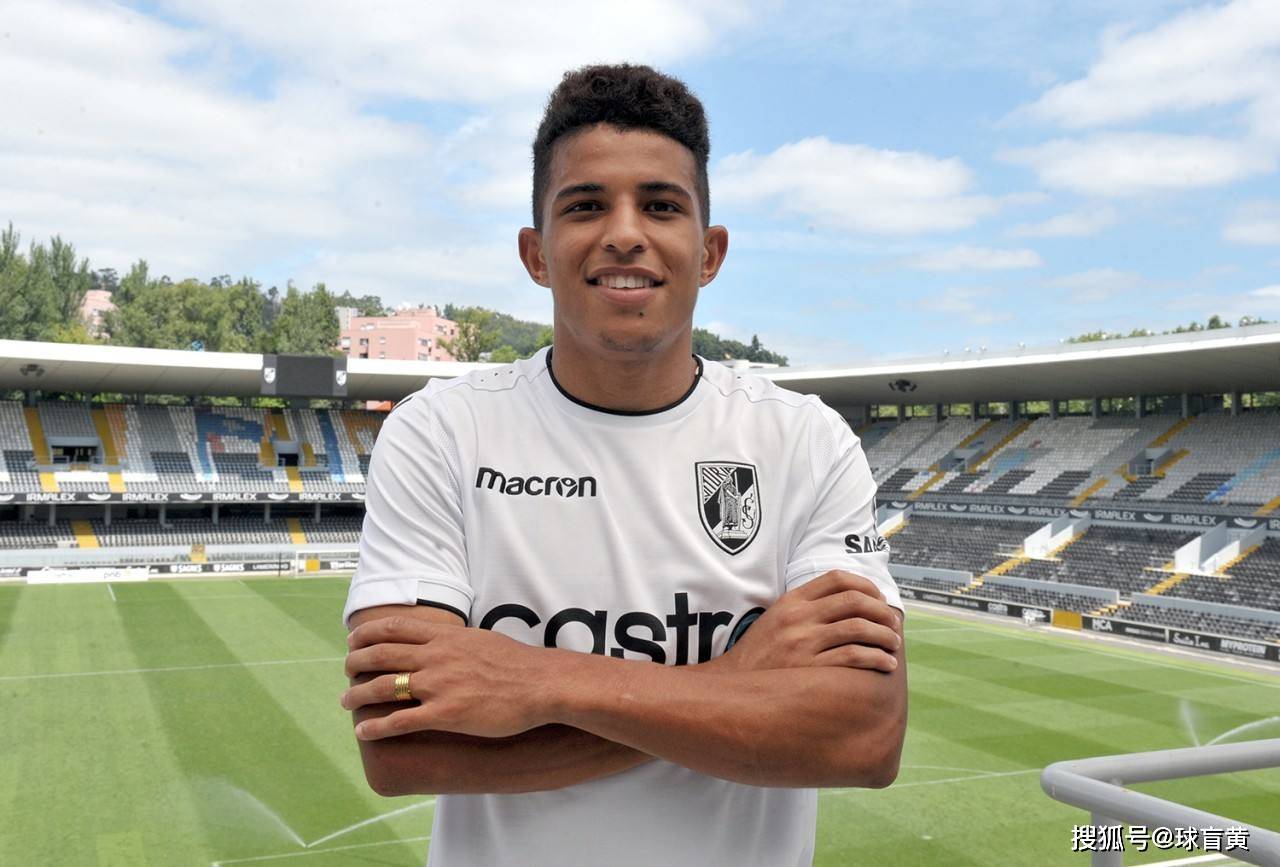 包含赛地聚焦——葡超清晨热度飙升，斯图加特迎来里程碑，信心回归，球探报告显示潜力的词条