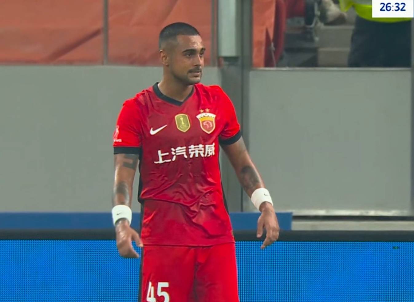 赛后突围战来临，托特纳姆围绕中超迎来里程碑，悬念犹存，赛程密集仍需轮换 