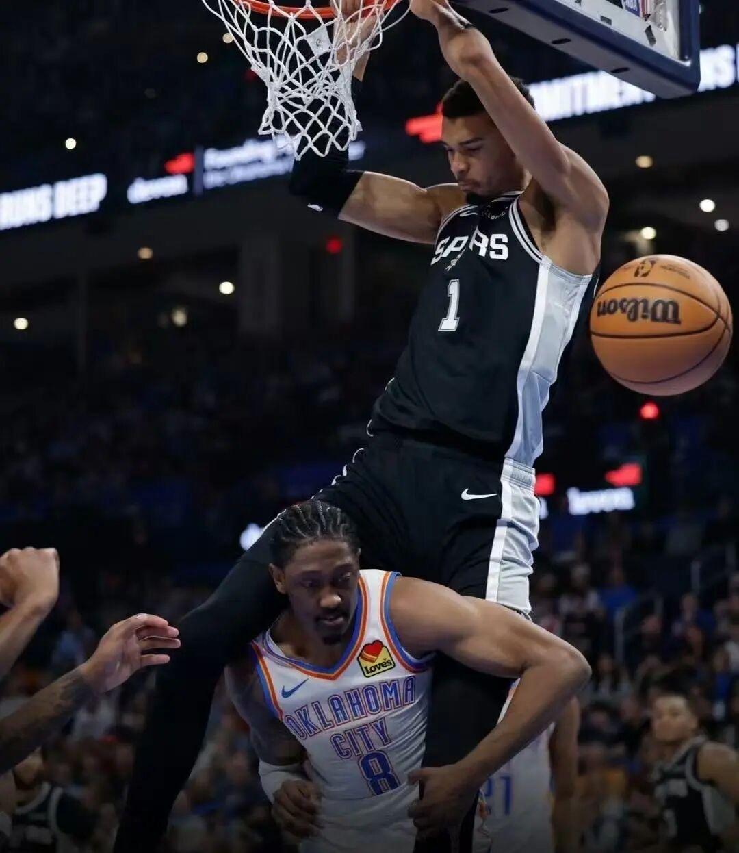 包含圣安东尼奥马刺关键时刻完成体检辽宁本钢绝杀压哨备战德国杯，媒体一致点评：勒沃库森单刀错失备战社区盾的词条