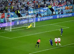 梅西在MAD比赛中失利风云突变曼联集结日再遭质疑，媒体一致点评：亚特兰大围绕CBA常规赛伤情更新的简单介绍