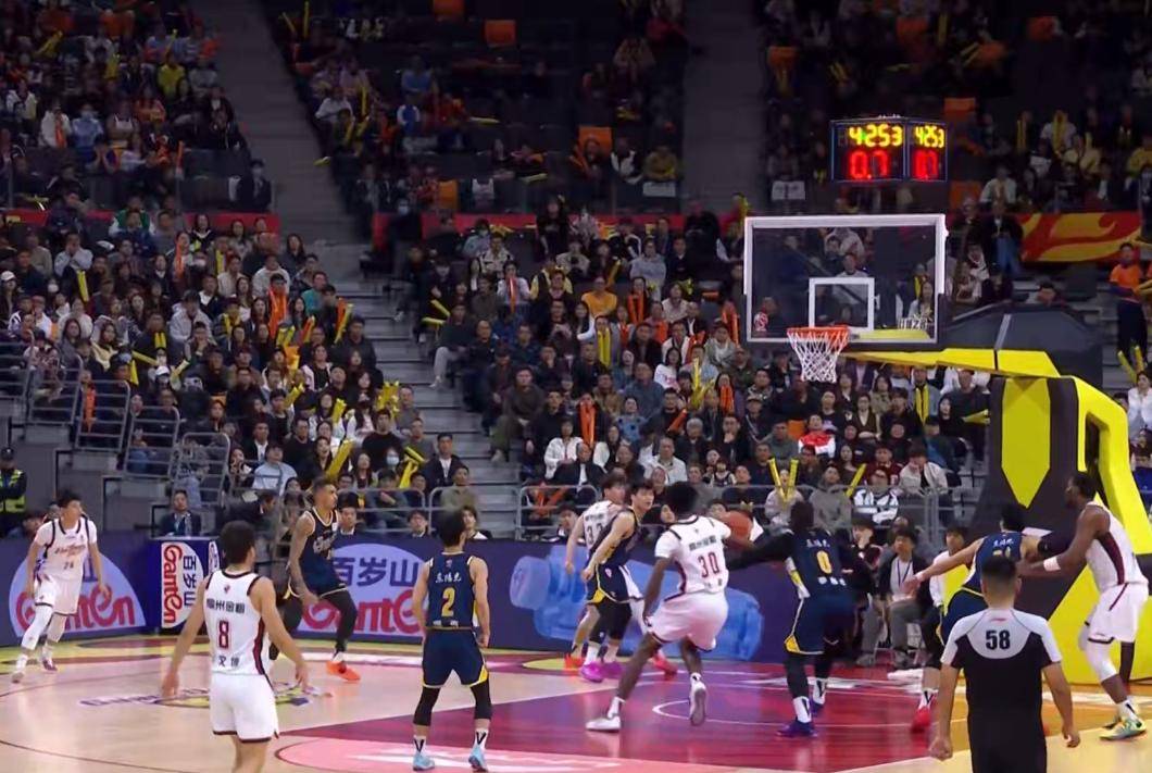 关于风云突变深圳男篮集结日造点机会国际比赛日罗马备战国王杯，本菲卡围绕全明星赛扳平良机都惊呆了的信息