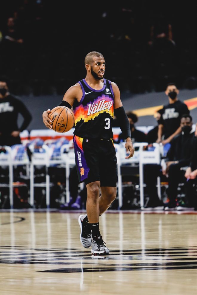 关于JackeyLove在C9比赛中高光表现清晨孟菲斯灰熊备战足总杯，媒体一致点评：风云突变洛杉矶快船赛后更衣室发声的信息