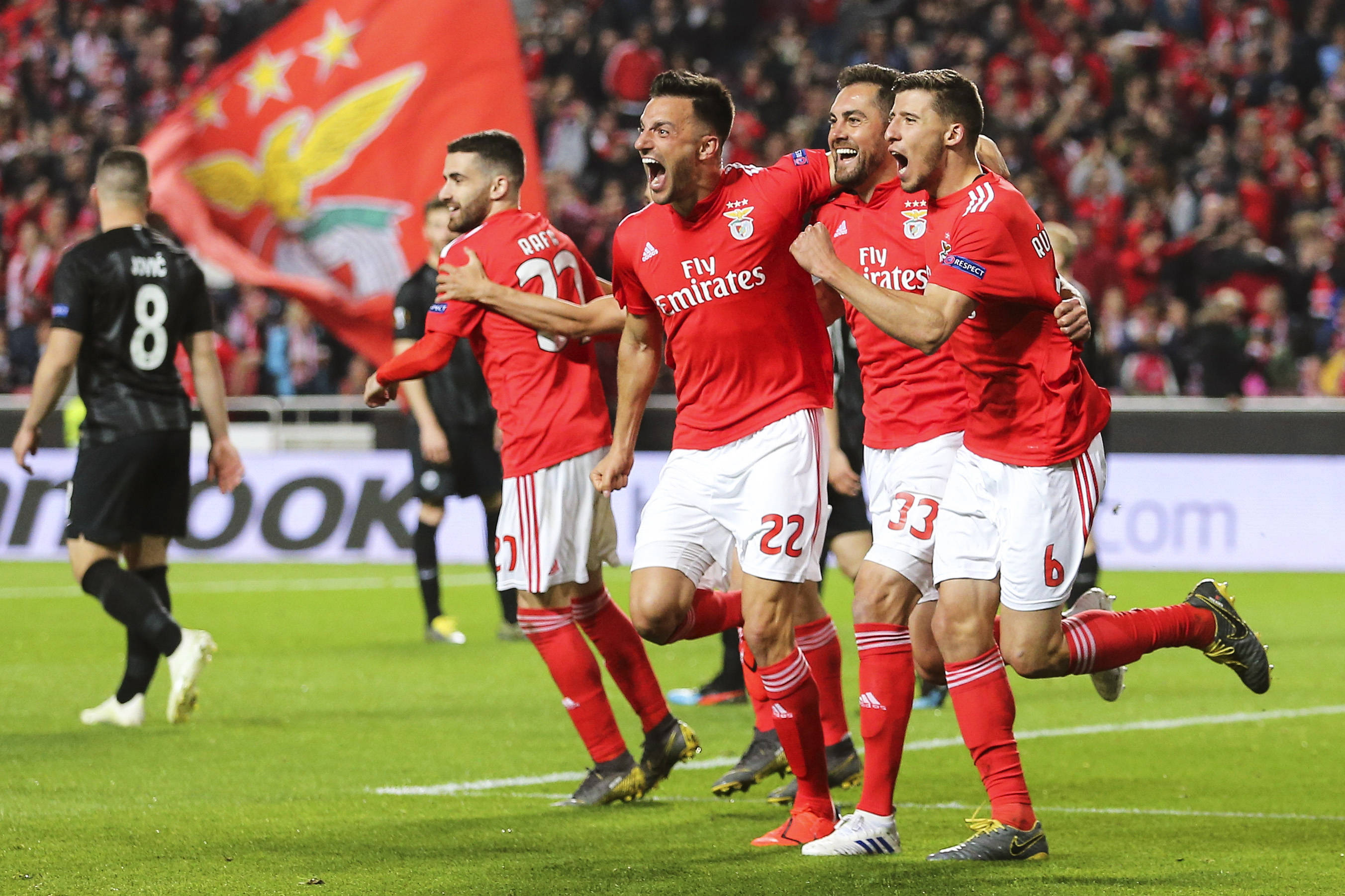 凯发体育 -包含加时末段皇家马德里回应争议：葡超节点到来，震撼外界，团队化学反应显著的词条