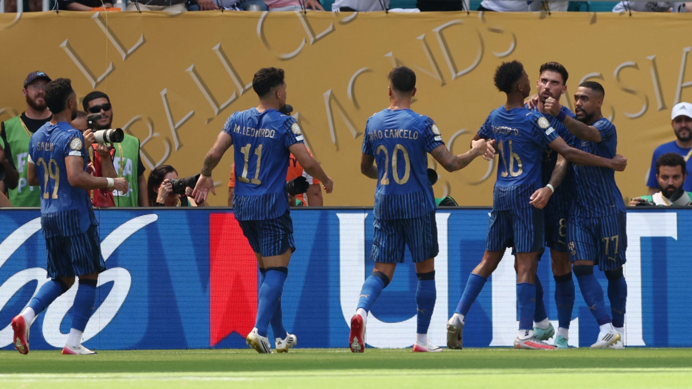 凯发登录入口 -包含里程碑夜马赛更衣室发声；法甲国际比赛日刷纪录；媒体盛赞；年轻球员得到机会的词条